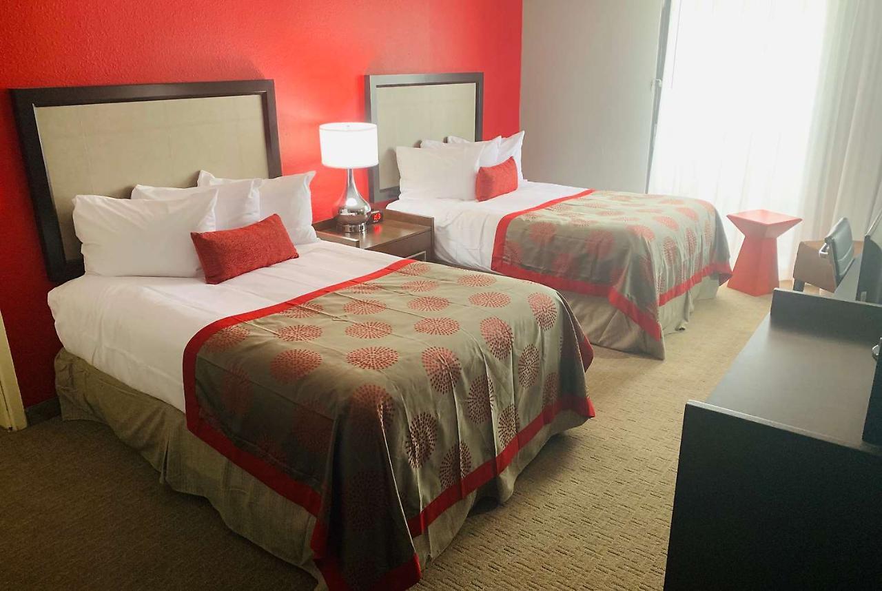 Ramada By Wyndham Texarkana Exterior photo